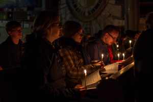 Temps de célébration oecuménique à l'église catholique de Leysin.
